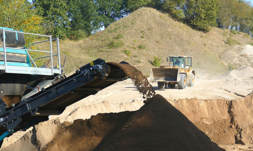 kieswerke-sieversdorf-kieswerk-malente-produktion-sieben-kies-sand